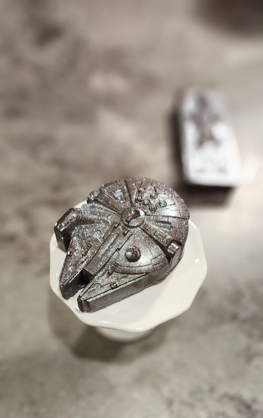 Millennium Falcon bomb